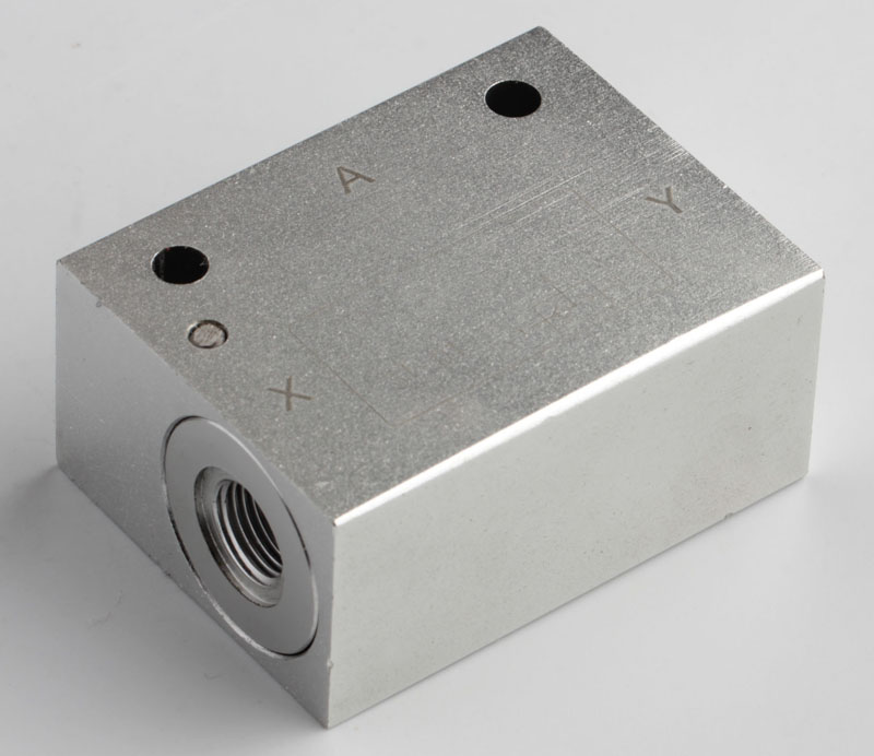 Pneumatic Shuttle Valve Factory